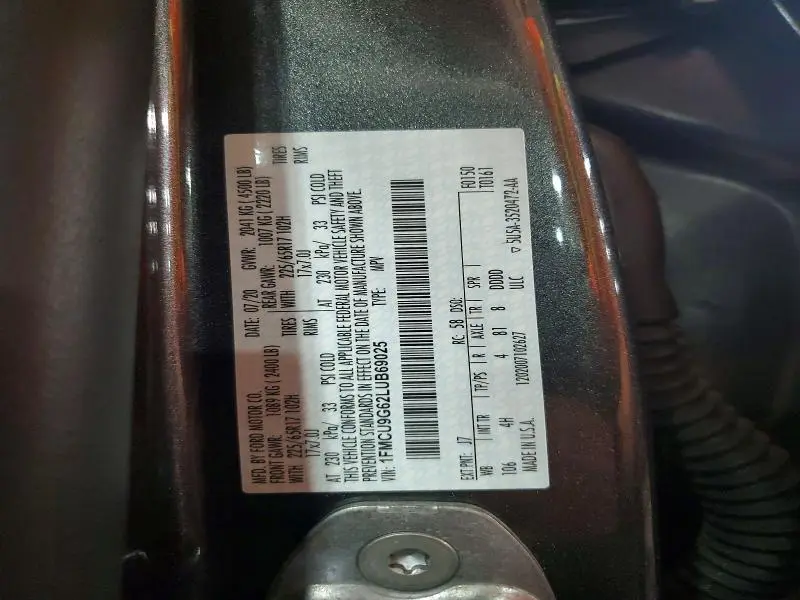 2020 FORD ESCAPE SE  