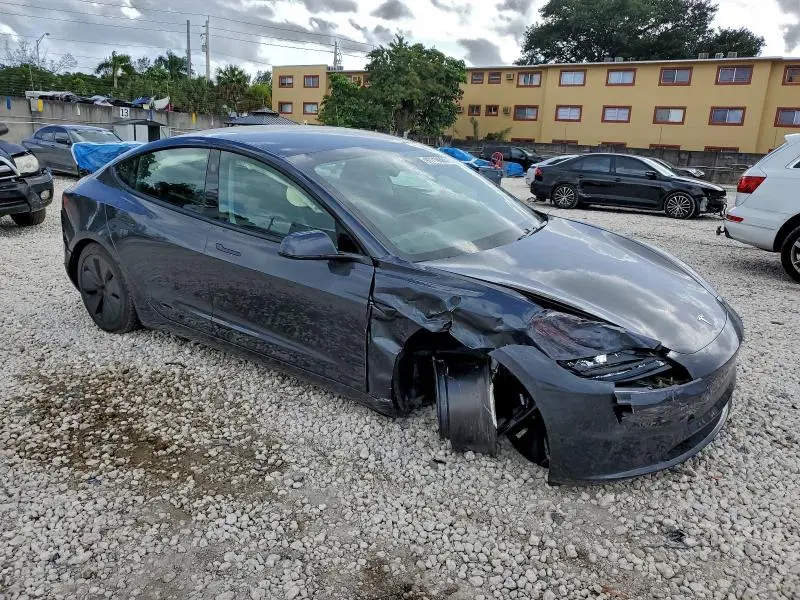 2025 TESLA MODEL 3   