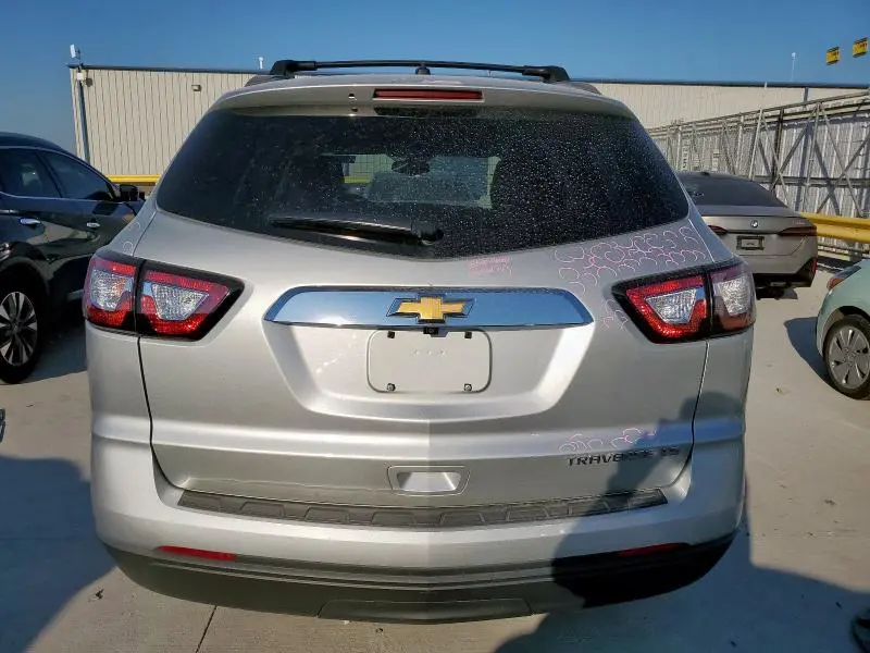 2013 CHEVROLET TRAVERSE LS  