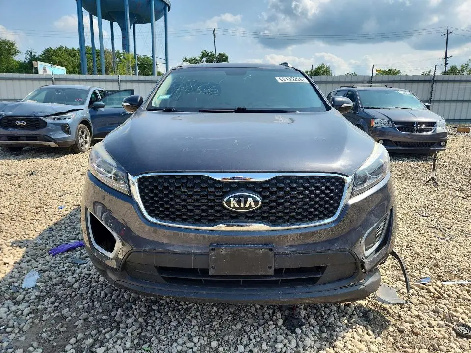 2016 KIA SORENTO LX  