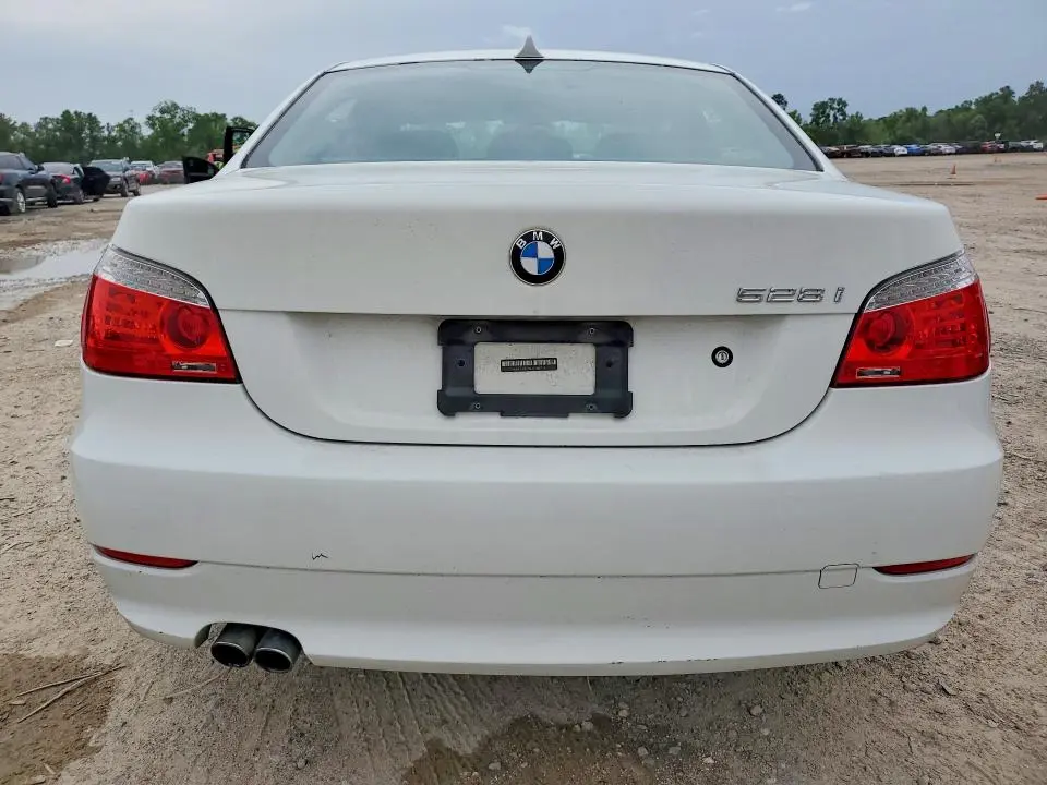 2010 BMW 528 I  