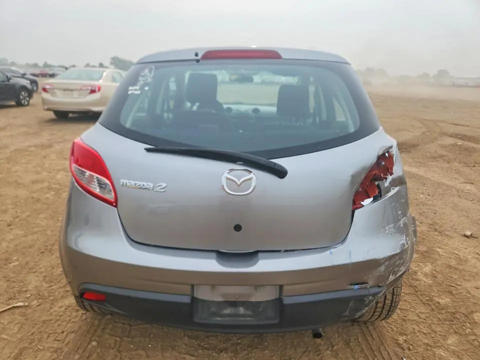 2012 MAZDA MAZDA2   