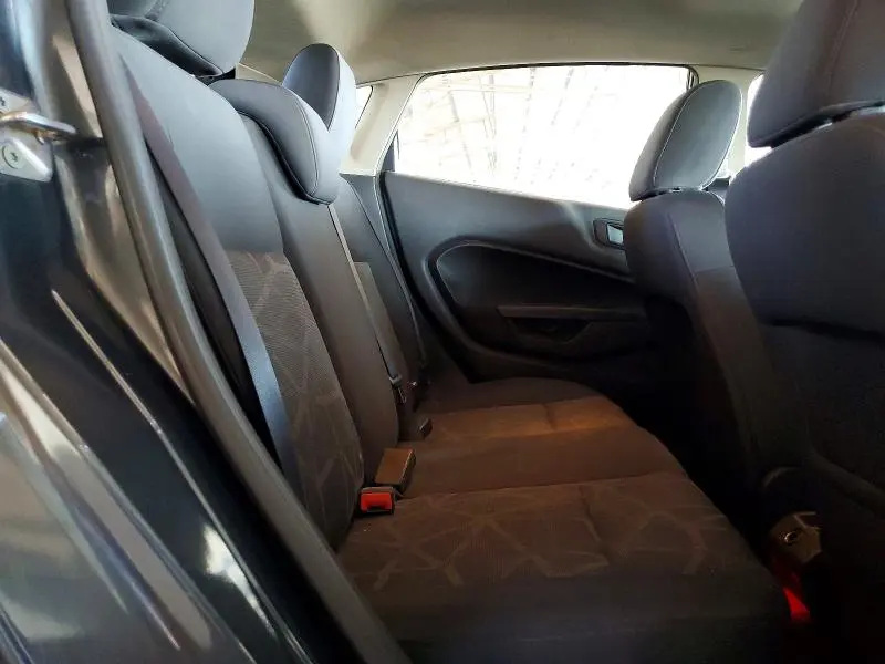 2011 FORD FIESTA SE  