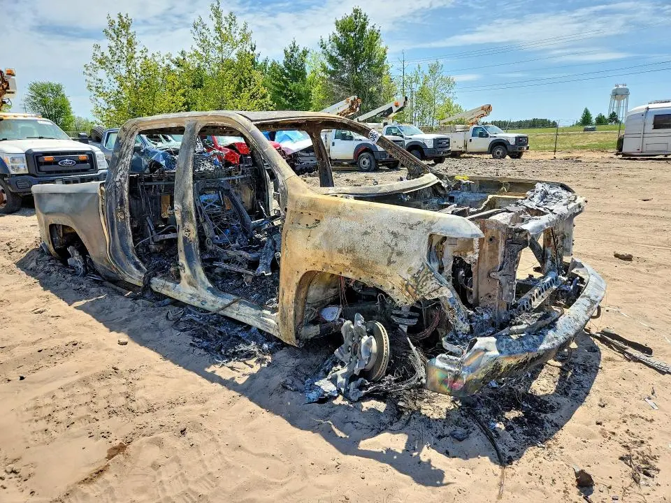 2022 GMC SIERRA K1500 SLT  