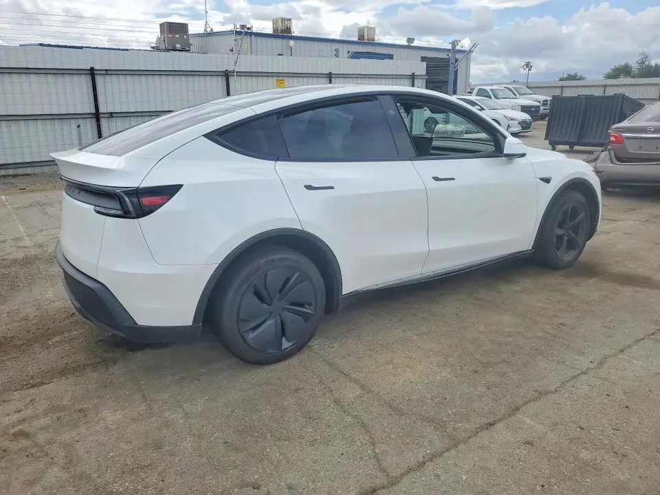 2026 TESLA MODEL Y   
