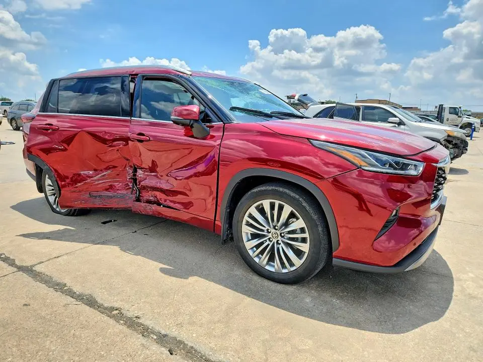 2024 TOYOTA HIGHLANDER PLATINUM  