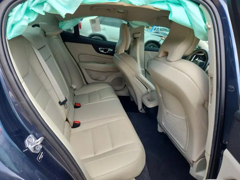 2020 VOLVO S60 T5 MOMENTUM  