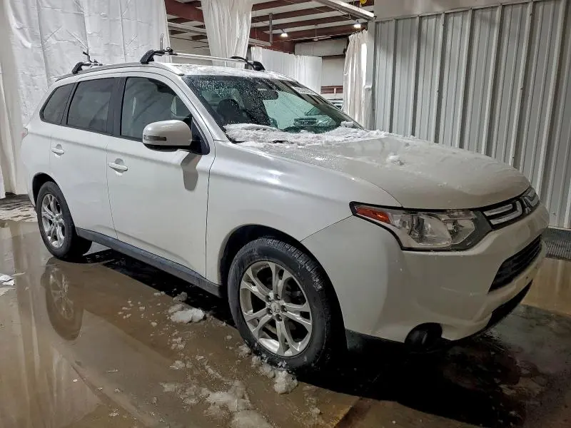 2014 MITSUBISHI OUTLANDER SE  