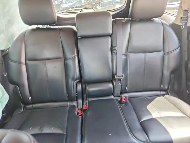 2017 NISSAN PATHFINDER PLATINUM  