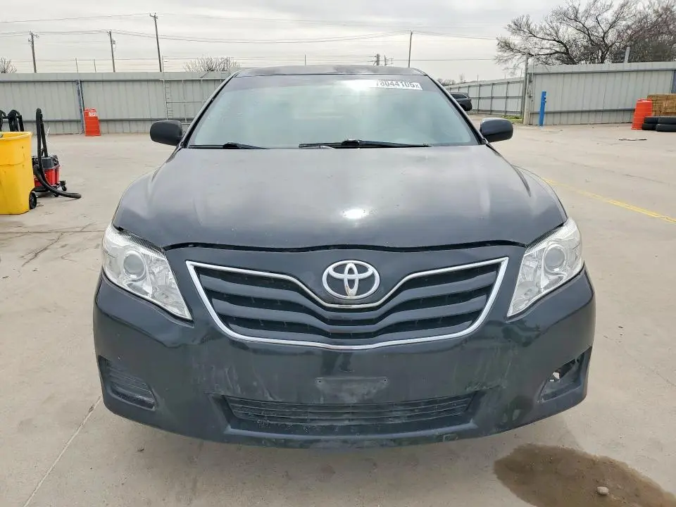 2011 TOYOTA CAMRY BASE  