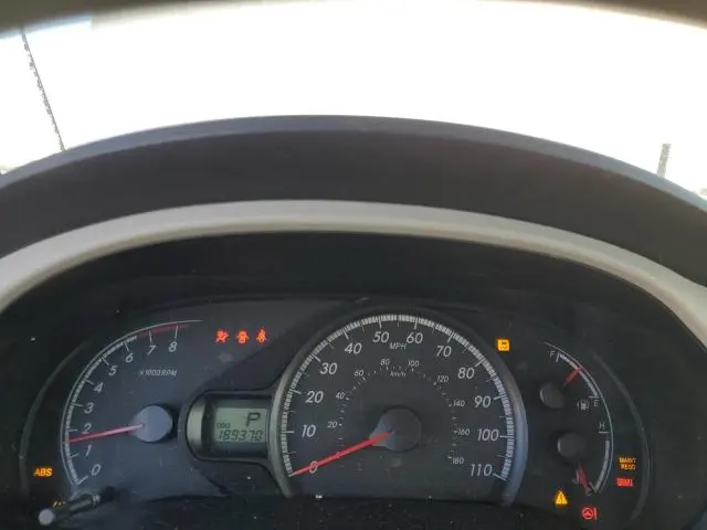 2011 TOYOTA SIENNA LE  