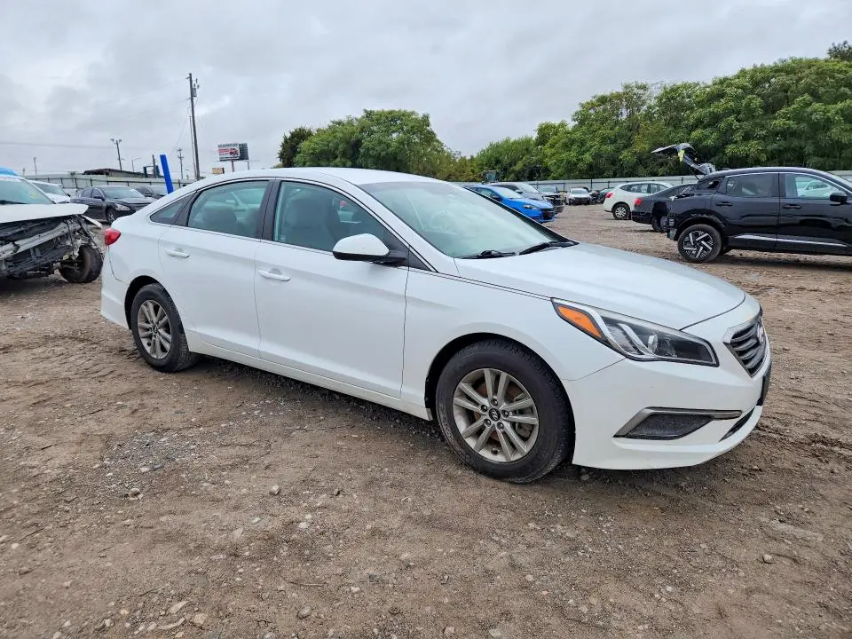 2017 HYUNDAI SONATA SE  