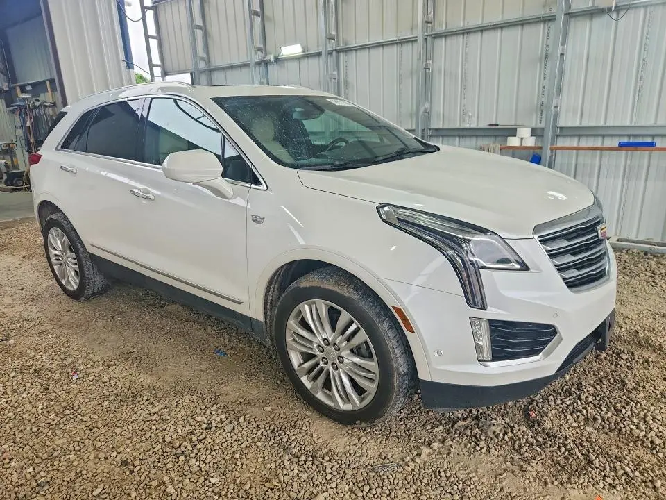 2017 CADILLAC XT5 PREMIUM LUXURY  