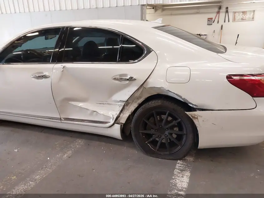 2011 LEXUS LS 460  