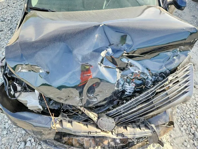 2016 TOYOTA CAMRY XLE  