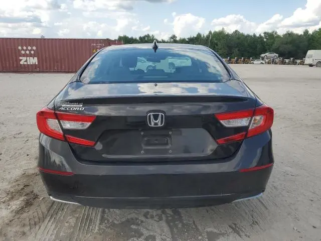 2018 HONDA ACCORD LX  