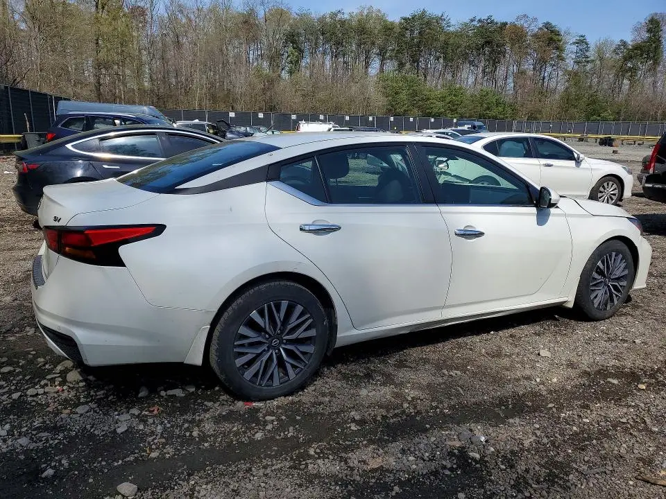 2023 NISSAN ALTIMA 2.5 SV  