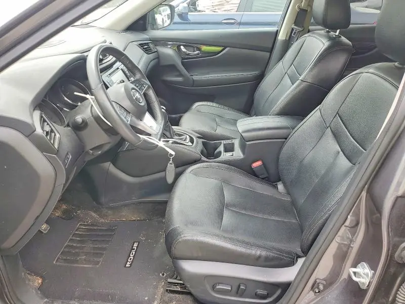 2017 NISSAN ROGUE SL  