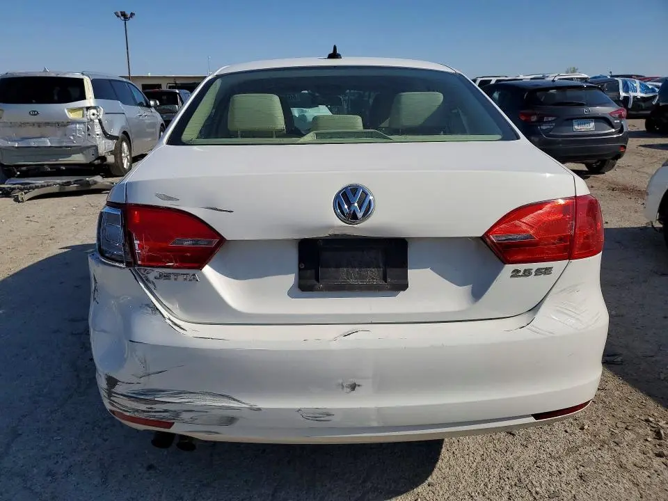 2012 VOLKSWAGEN JETTA SE  