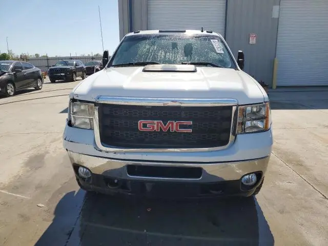 2011 GMC SIERRA K2500 SLE  