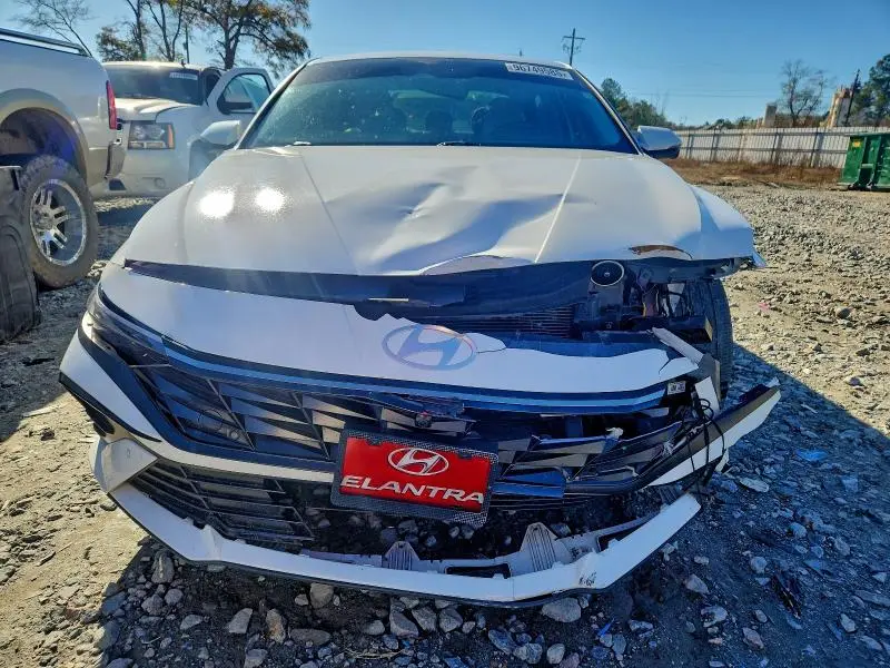 2024 HYUNDAI ELANTRA LIMITED  