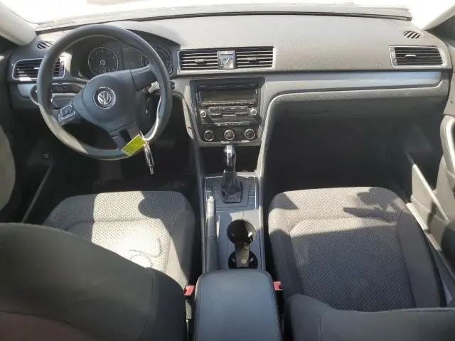 2013 VOLKSWAGEN PASSAT S  