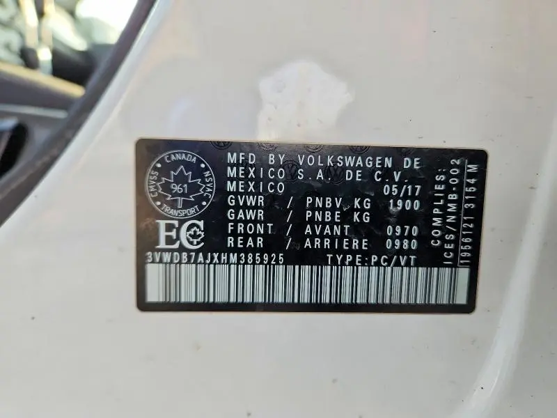 2017 VOLKSWAGEN JETTA SE  