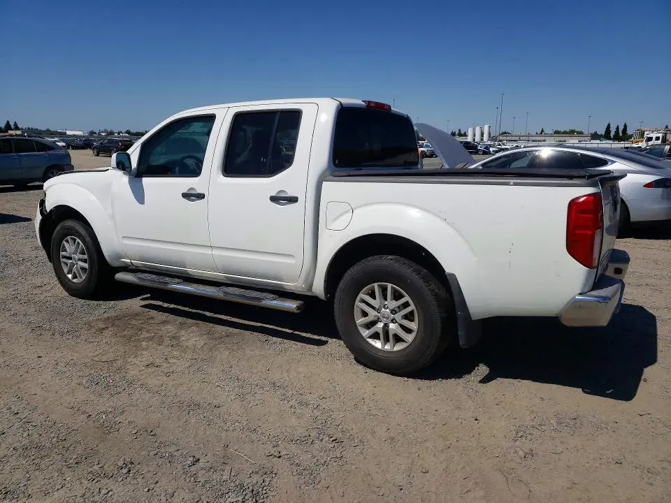 2018 NISSAN FRONTIER SV  