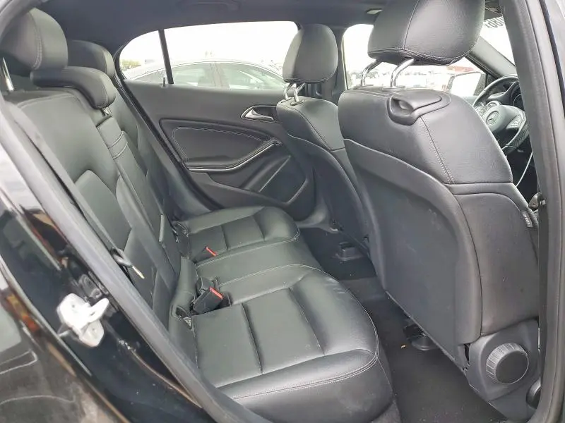 2016 MERCEDES-BENZ GLA 250  