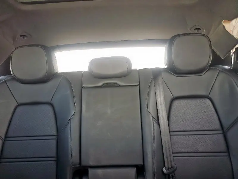2021 PORSCHE CAYENNE   