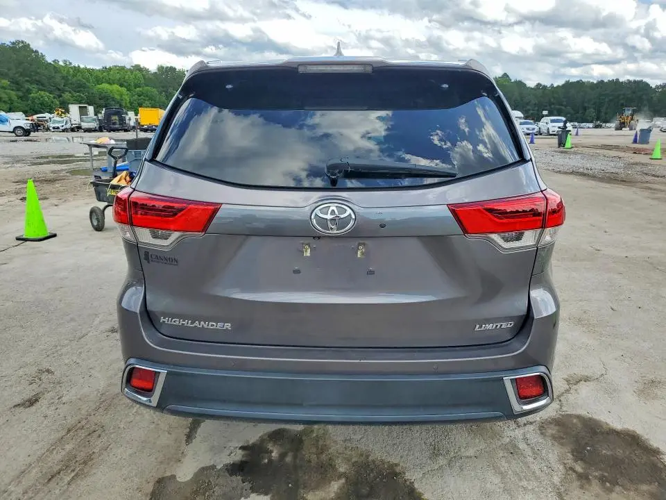 2019 TOYOTA HIGHLANDER LIMITED  