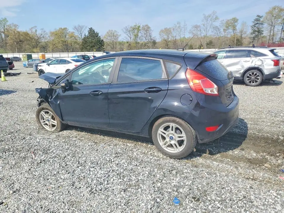 2018 FORD FIESTA SE  