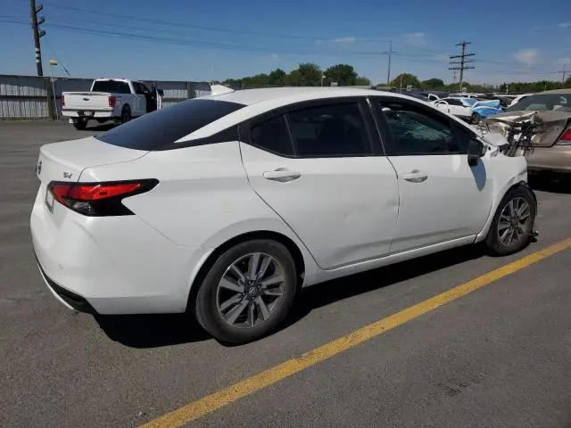 2020 NISSAN VERSA SV  