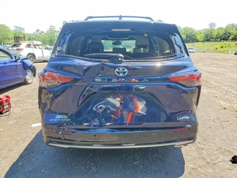 2025 TOYOTA SIENNA LIMITED 7-PASSENGER  