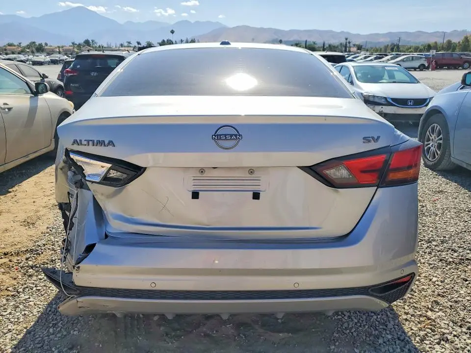 2024 NISSAN ALTIMA SV  