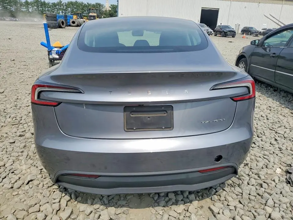 2025 TESLA MODEL 3   
