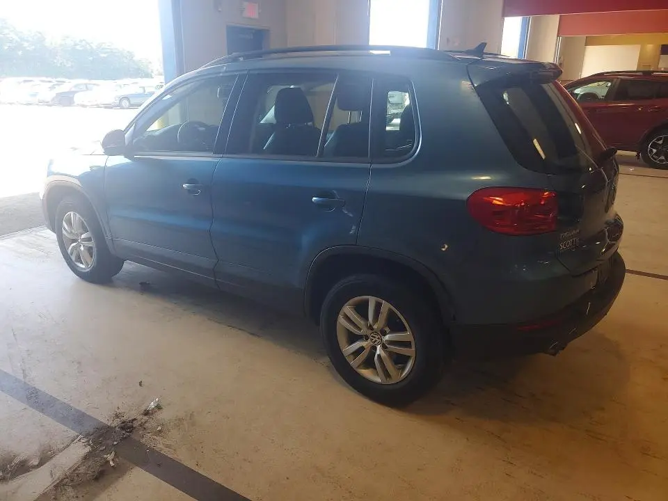 2017 VOLKSWAGEN TIGUAN S  