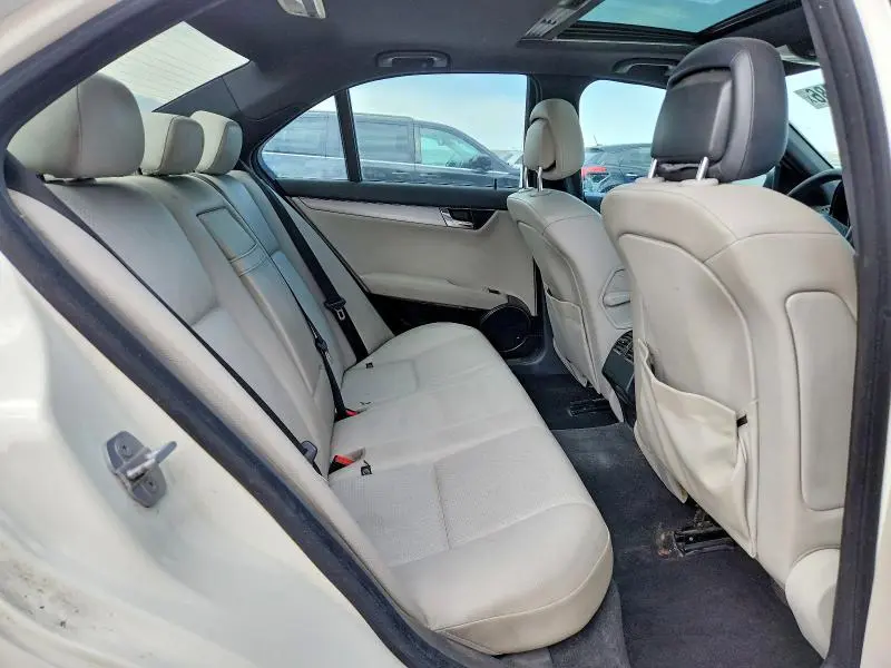 2010 MERCEDES-BENZ C 300  