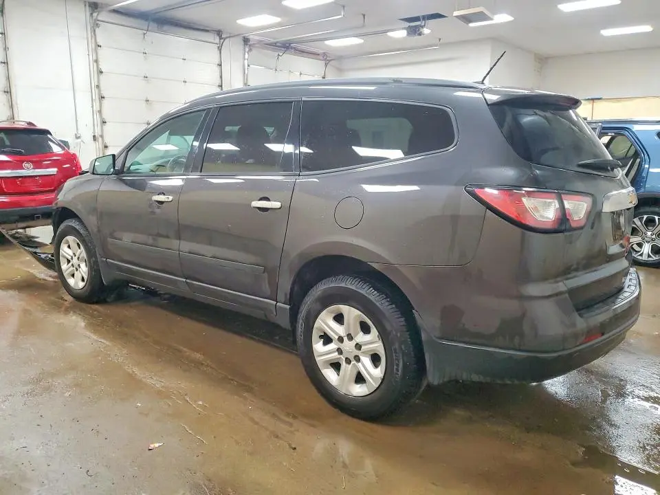 2015 CHEVROLET TRAVERSE LS  