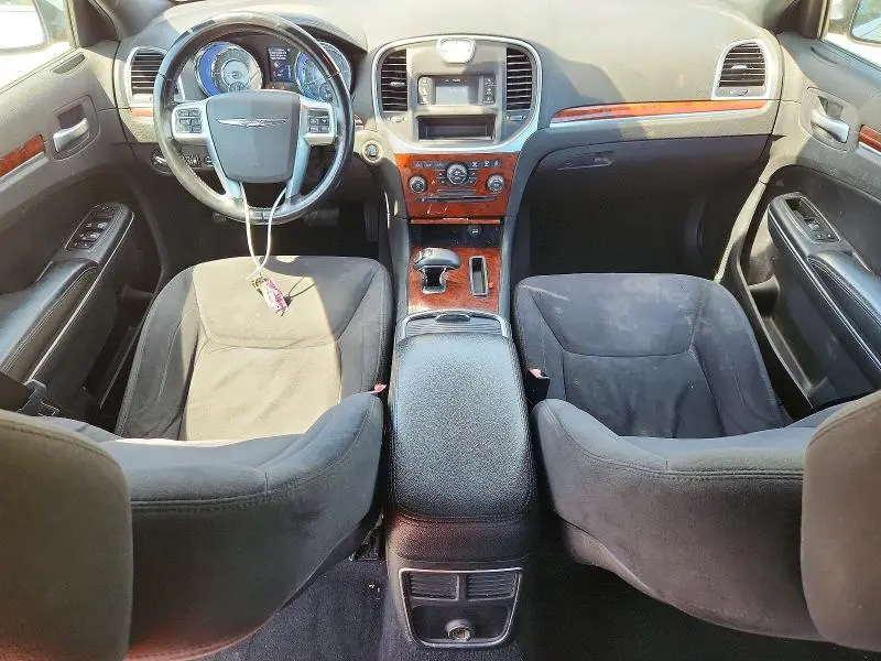 2012 CHRYSLER 300   
