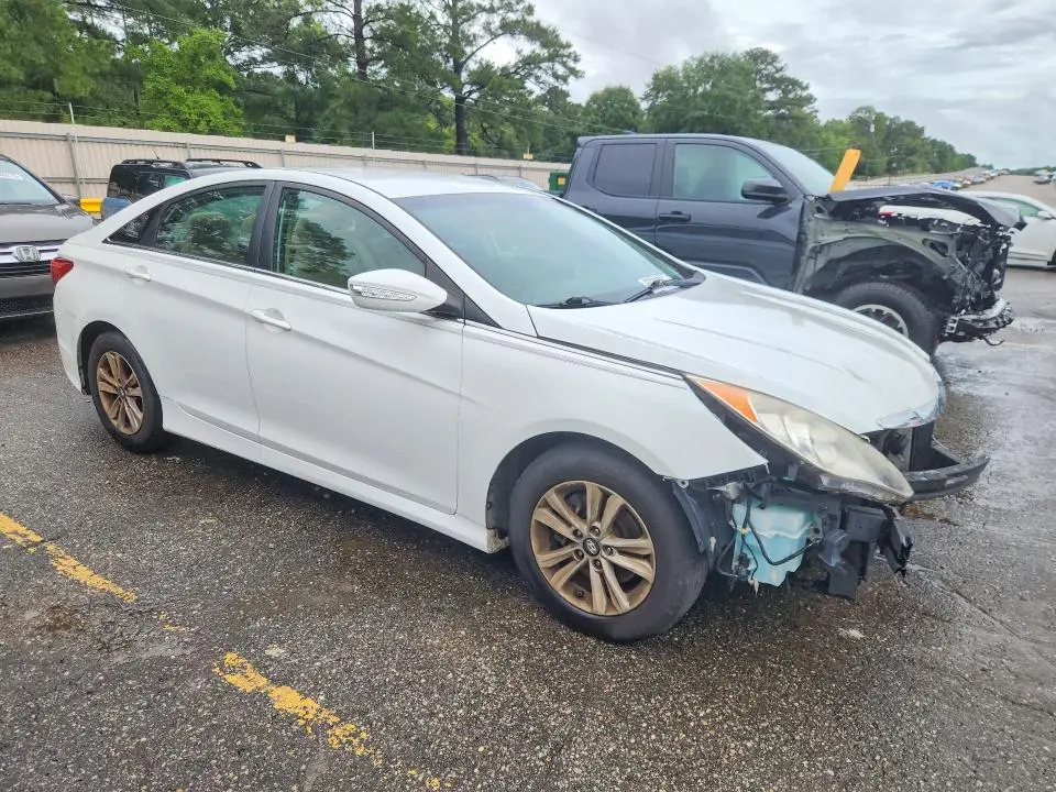 2014 HYUNDAI SONATA GLS  