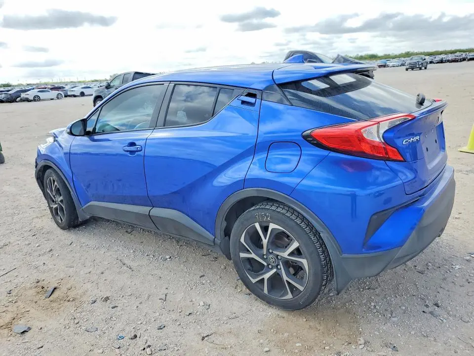 2018 TOYOTA C-HR XLE PREMIUM  