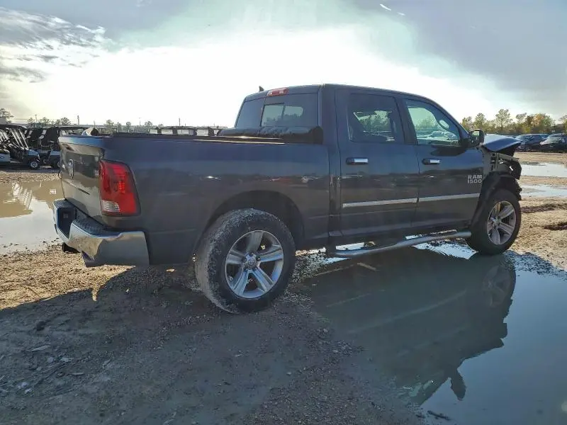 2014 RAM 1500 SLT  