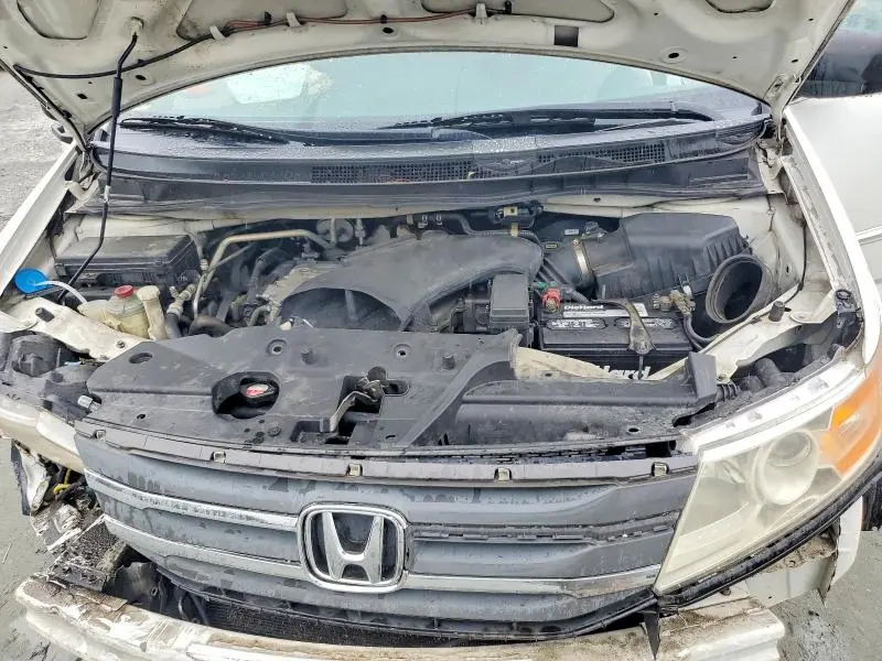 2011 HONDA ODYSSEY LX  