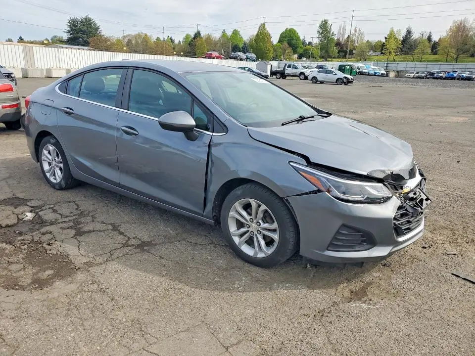 2019 CHEVROLET CRUZE LT  