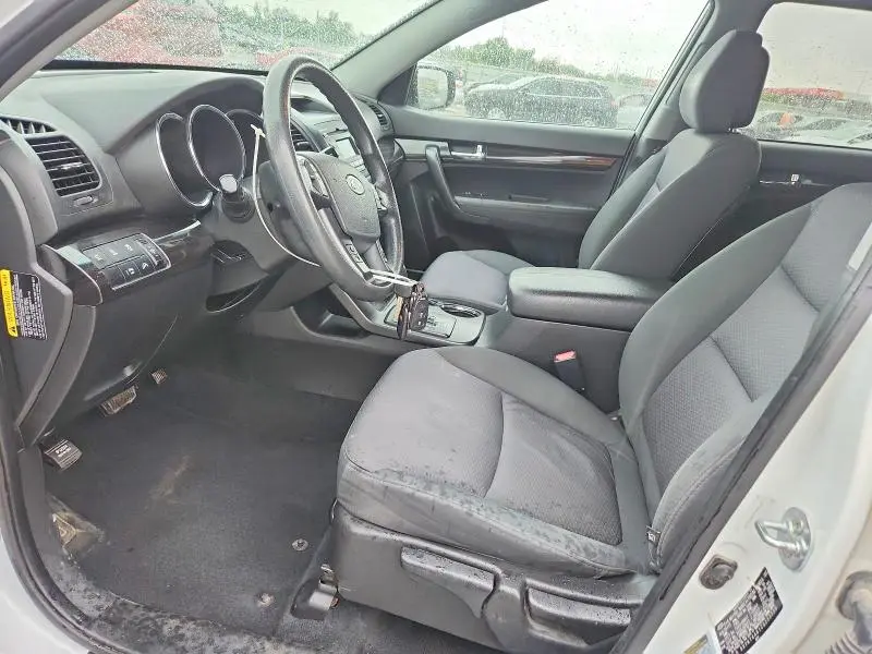 2012 KIA SORENTO LX  