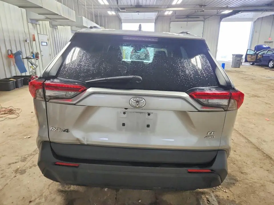2021 TOYOTA RAV4 LE  