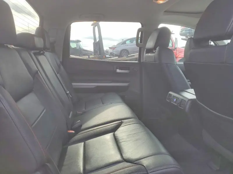 2020 TOYOTA TUNDRA CREWMAX SR5  