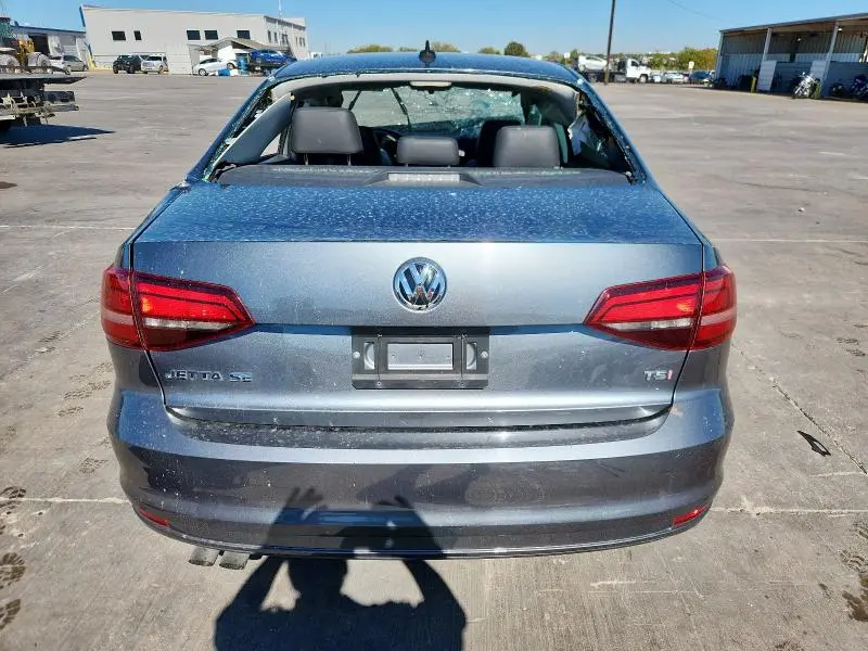 2016 VOLKSWAGEN JETTA SE  