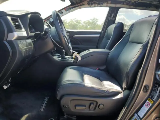 2015 TOYOTA HIGHLANDER XLE  